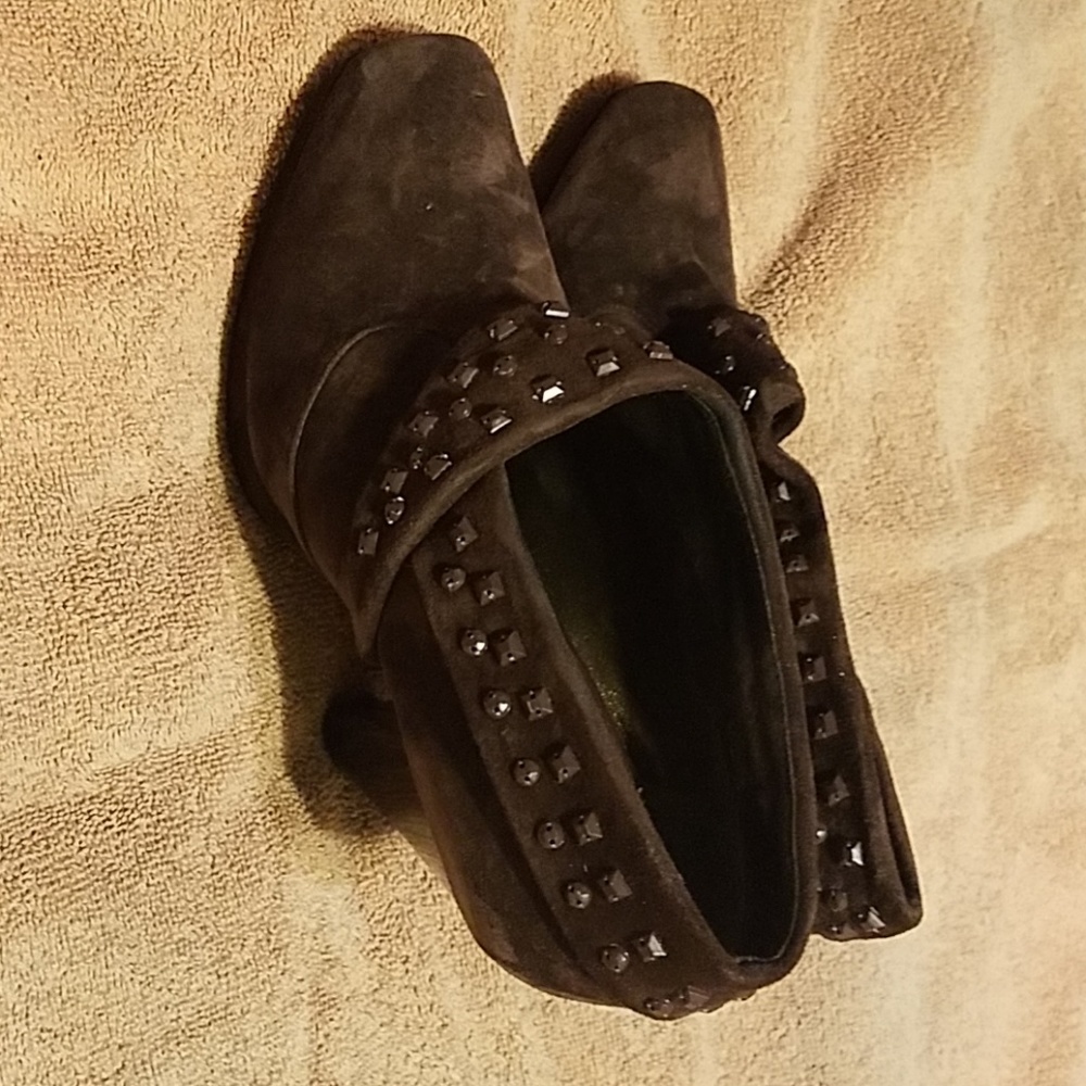 Suede 4" heels,brown with studs.